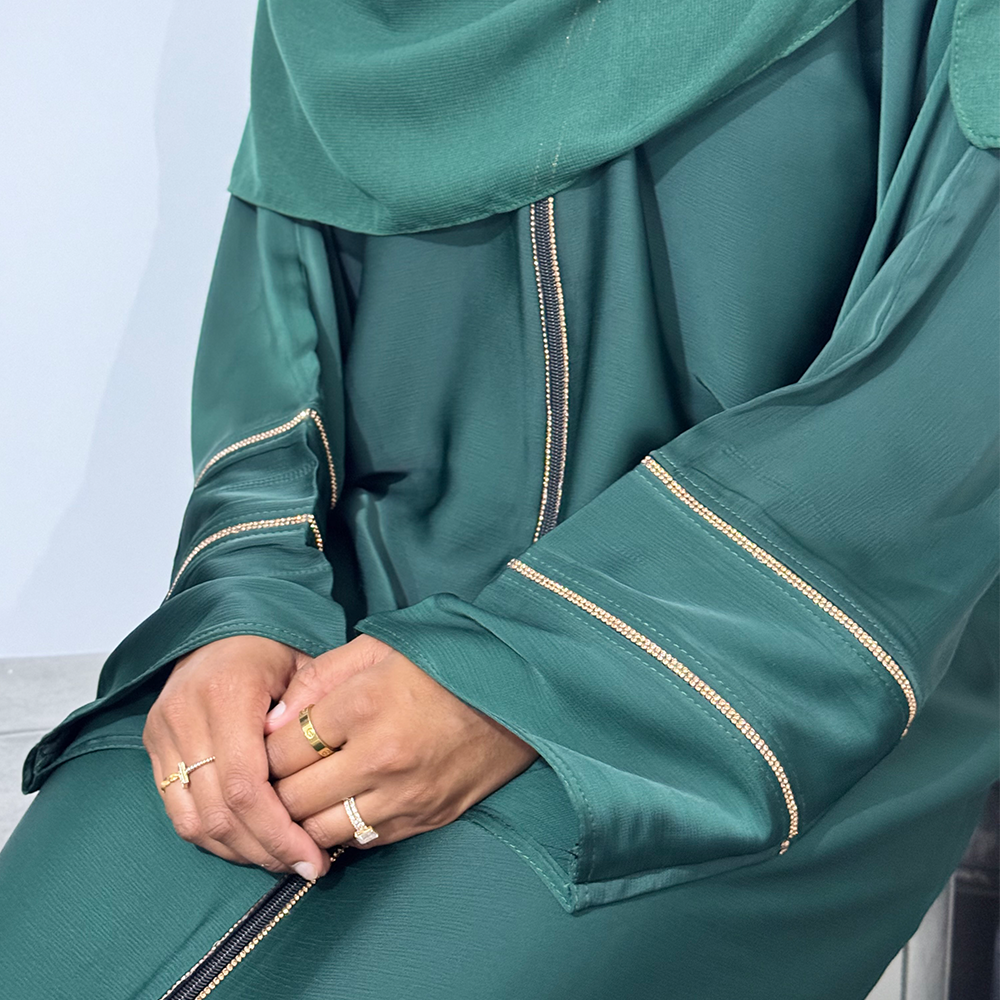 Amber Green Shiny Crepe Abaya