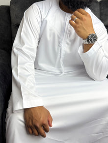 Al Arabiya White Emirati Thobe